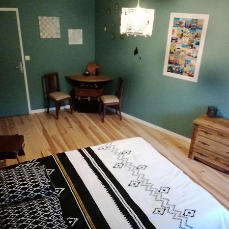 Un Nid Pour La Nuit, Chambres D'Hotes Saint-Géry Esterno foto