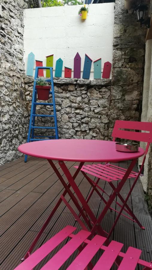Un Nid Pour La Nuit, Chambres D'Hotes Saint-Géry Esterno foto
